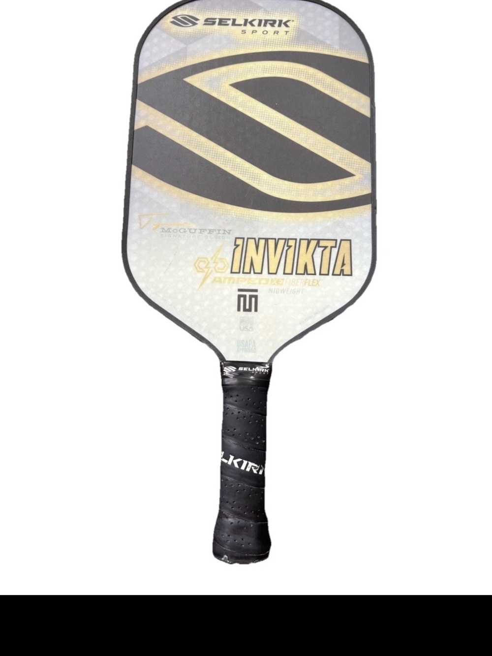 Selkirk Amped Invikta pickleball paddle White Grey Black Mid weight